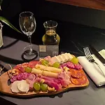 Bed & Breakfast A La Jolie Campagne - Et Table D'hotes Lorigne