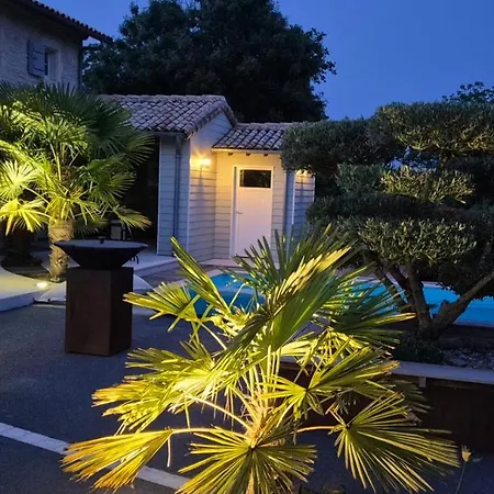 A La Jolie Campagne - Et Table D'hotes Bed & Breakfast 3*