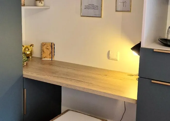 A La Jolie Campagne - Et Table D'hotes