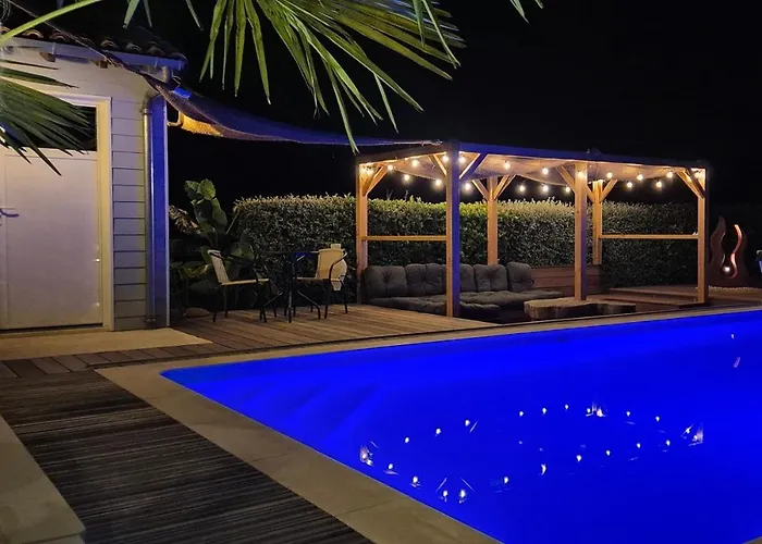 Bed & Breakfast A La Jolie Campagne - Et Table D'hotes